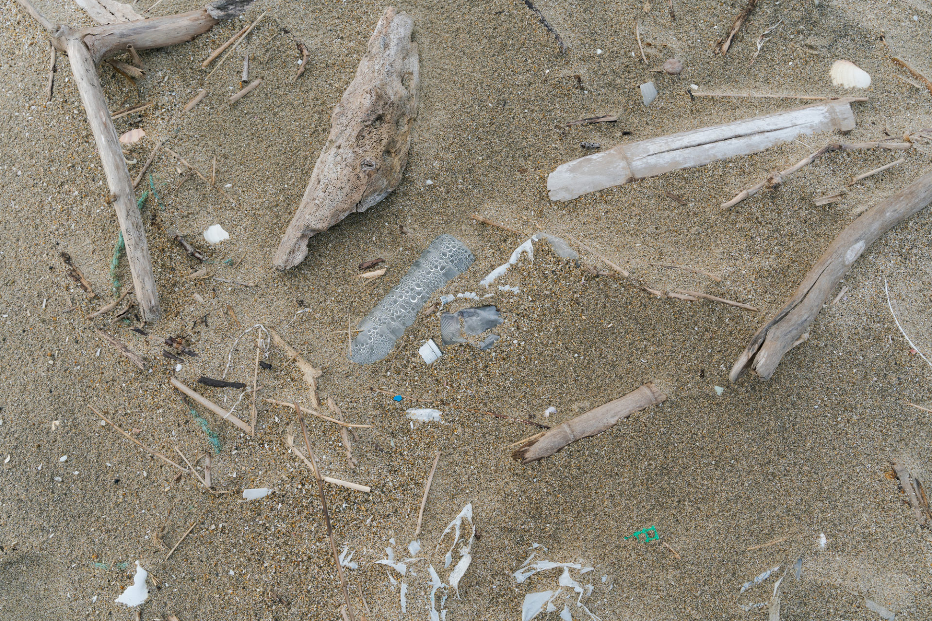 プラスチック