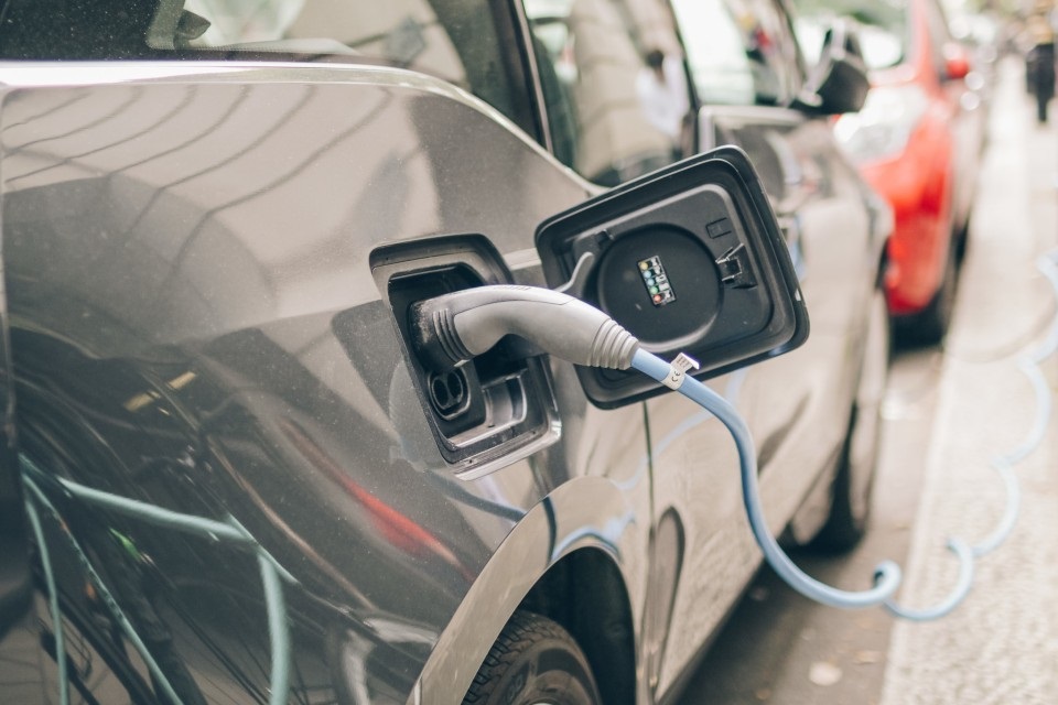 中国、EVと送配電網の連携を推進する新政策発表